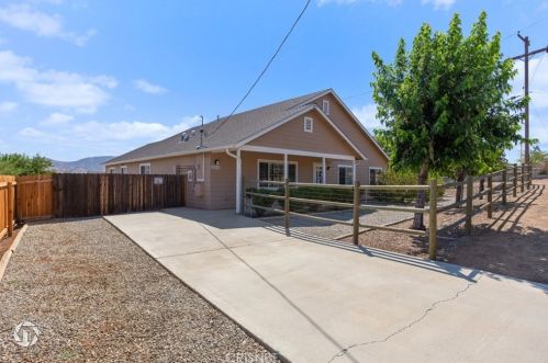 22112 Gold St, Tehachapi, CA 93561-8288