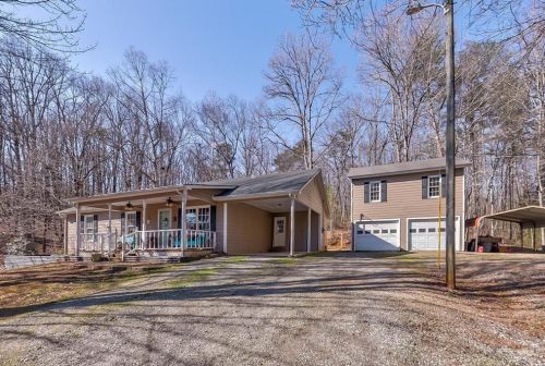 111 Amicalola Dr, Dawsonville, GA 30534-1408