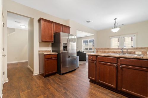 421 Fernbay Dr, Atlanta GA  30331-8957 exterior