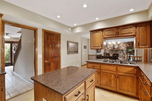 8743 Highwood Way, Saint Paul MN  55124-9456 exterior