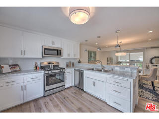4373 Sarah St, Burbank, CA 91505-3837