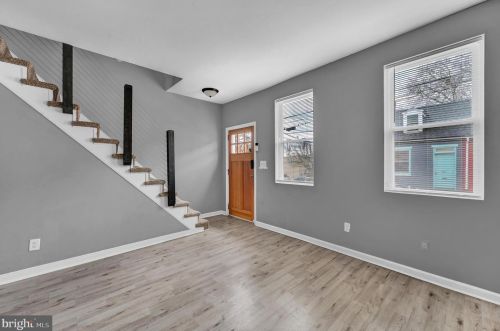 27 Old Dorwart St, Lancaster PA  17603-3647 exterior