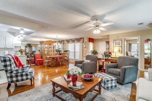 5132 Ledgestone Dr, Fort Worth TX  76132-2019 exterior
