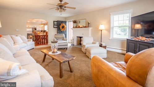 221 Clearview Rd, Hanover PA 17331-1311 exterior