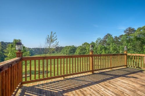 712 Pleasant Hill Rd, Conyers GA  30012-1728 exterior