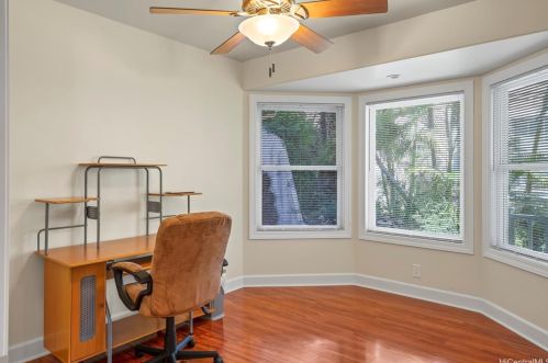 1717 Iwi Way, Honolulu HI  96816-3826 exterior