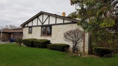 109 Inner Circle Dr, Des Plaines, IL 60016-2238