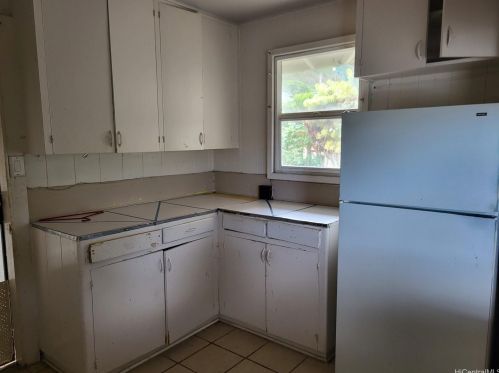 2401 Kula Kolea Dr, Honolulu HI  96819-2825 exterior