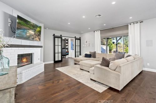 1349 Fitzgerald Rd, Simi Valley CA  93065-4480 exterior