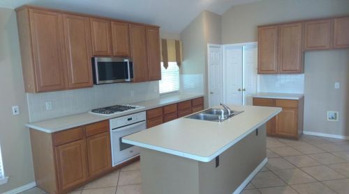 4800 Sunset Ridge Dr, Fort Worth, TX 76123-4612