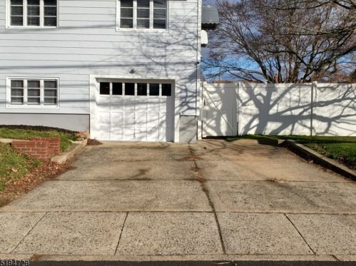 50 13th Ave, Manville, NJ 08835-1504