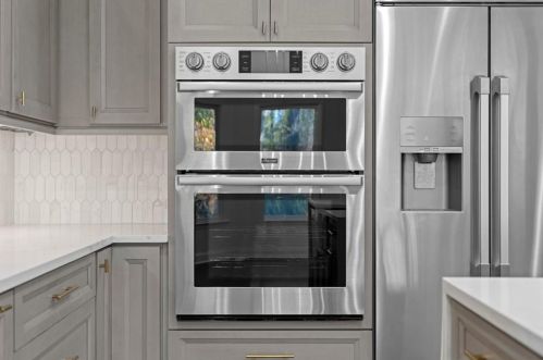 695 Highland Oaks Dr, Atlanta GA  30331-9210 exterior