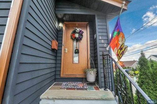 182 12th St, Wood-Ridge NJ  07075-2067 exterior