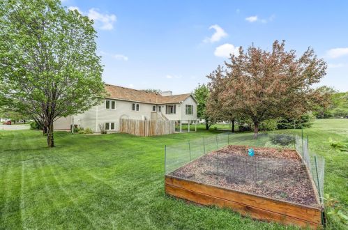 1189 Dawn Ln, Saint Paul MN  55125-8507 exterior