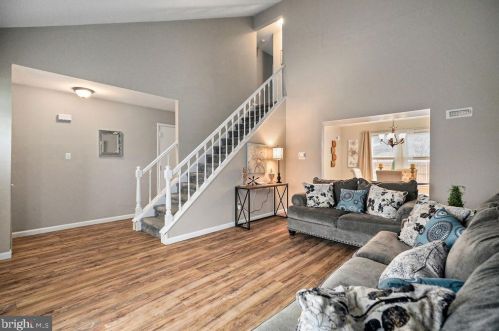 73 Adams St, Auburn, NJ 08085-1568