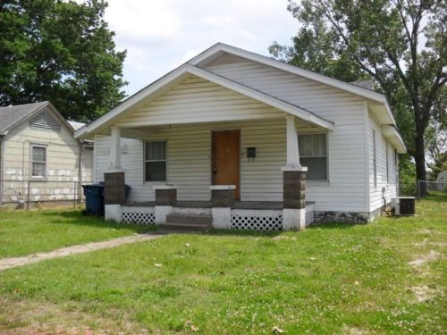 1403 6th St, Angola, KS 67337-3401