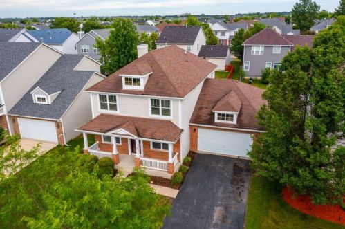 406 Frankfort Ave, Oswego, IL 60543-7755