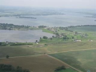 207 Lake Ridge Dr, Smiths Park, SD 57075-7370