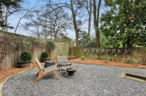 2313 Colonial Dr, Atlanta GA  30319-3806 exterior