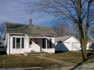 106 Edwards St, Altamont, IL 62411-1508