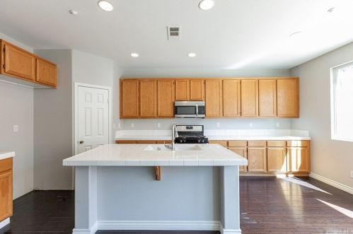 2018 Enna Ct, Riverside CA  92507-2399 exterior