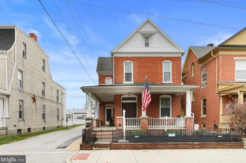 214 Middle St, Hanover, PA 17331-2527