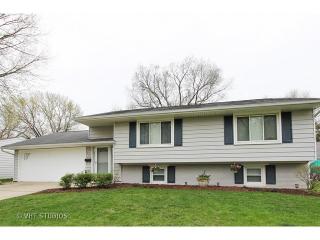 212 Kennedy Dr, Streamwood, IL 60107-1153