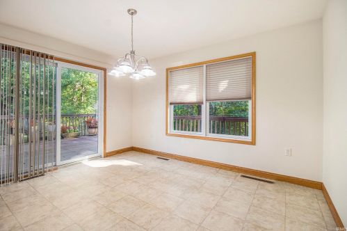 55384 Falling Water Dr, Elkhart IN  46514-0074 exterior