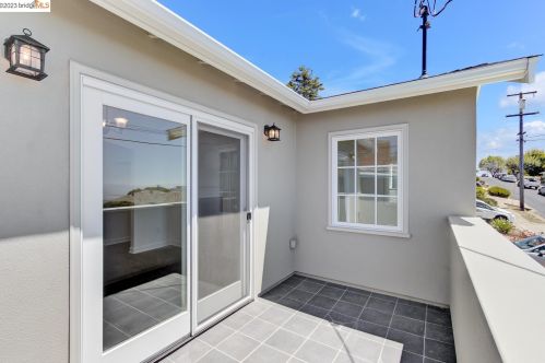 239 Cambridge Ave, Berkeley, CA 94708-1119