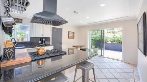 410 De Anza Heights Dr, San Dimas, CA 91773-3327