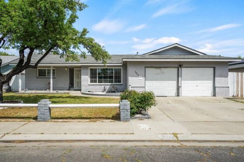 1517 Hazel Ln, Modesto, CA 95350-2046