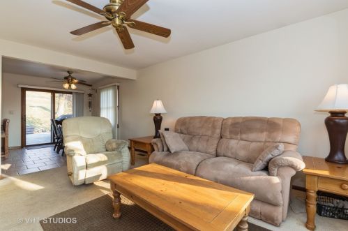 502 Huron Trl, Barrington Hills, IL 60156