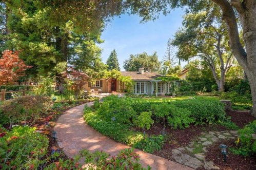 1219 Portland Ave, Los Altos, CA 94024-5520