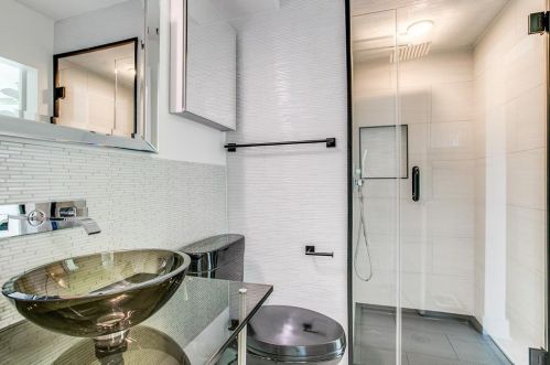 7208 Fernmeadow Dr, Dallas TX 75248-5605 exterior