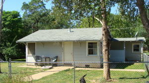 2634 Reservoir Ln, Redding, CA 96002-1209