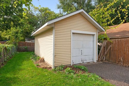 325 Goodrich Ave, Saint Paul MN  55102-2703 exterior