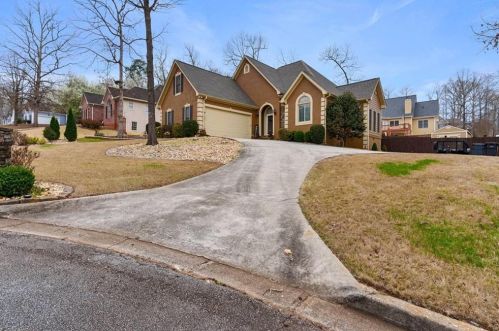 185 Dunning Keep, Porterdale, GA 30016-1744