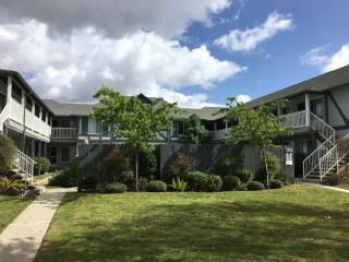 1841 Riverside Dr, Glendale CA  91201-2883 exterior