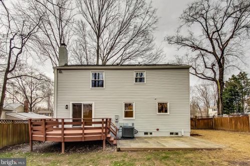 9107 Wax Myrtle Ct, Springfield VA  22015-2007 exterior