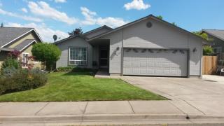230 Arnos Rd, Talent, OR