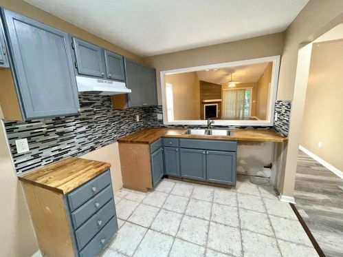 5354 Cherry Wood Dr, Stone Mountain, GA 30083-3886