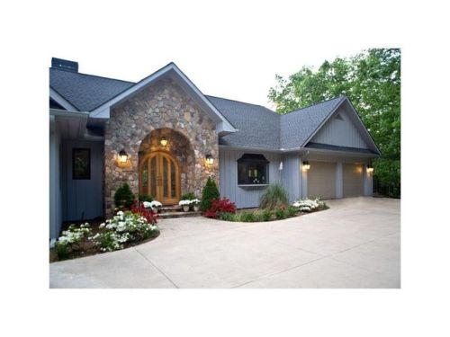 91 Ginger Ln, Clayton, GA 30525-5318