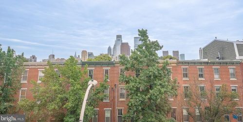 1825 Fairmount Ave, Philadelphia PA  19130-2837 exterior
