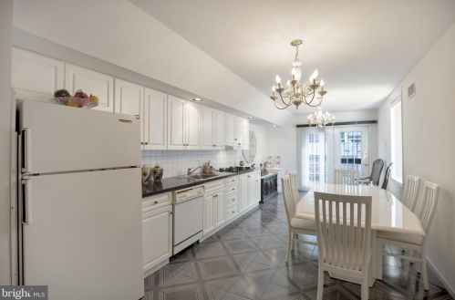 1915 13 St, Philadelphia PA  19148-2202 exterior