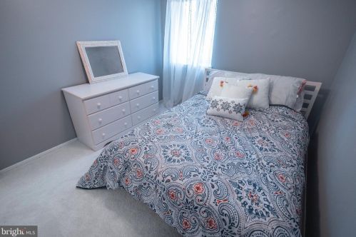 7481 Hickory Log Cir, Columbia MD  21045-5003 exterior