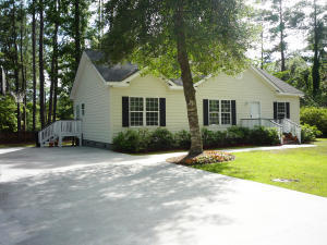503 Forest Hills Rd, Walterboro, SC 29488-3706