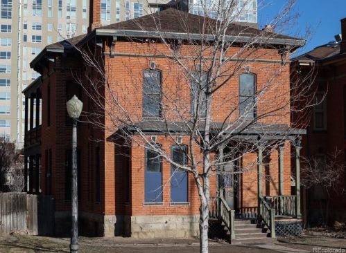 2127 Tremont Pl, Denver CO  80205-3132 exterior
