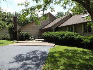 2771 Cokesbury Rd, Greenwood, SC 29649-9519