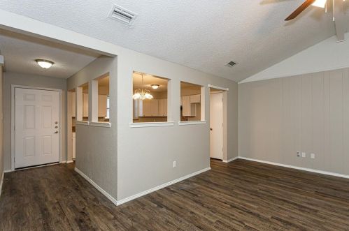 6513 Storm Dr, Fort Worth TX  76148-2641 exterior