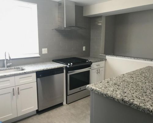137 Laureba Ave, Stratford, NJ 08084-1407